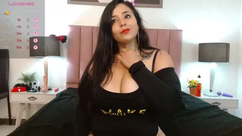 lolagolden1 online show from October 16, 11:11 am