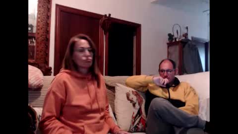 Snapshot of lolahueso chatting on January 30, 4:24 pm LOLA HUESO y ERIC online show from January 30, 4:24 pm