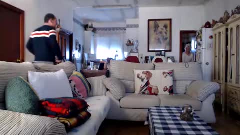 Snapshot of lolahueso chatting on February 3, 2:34 pm LOLA HUESO y ERIC online show from February 3, 2:34 pm