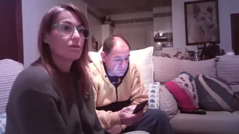Snapshot of lolahueso chatting on February 8, 9:25 pm LOLA HUESO y ERIC online show from February 8, 9:25 pm
