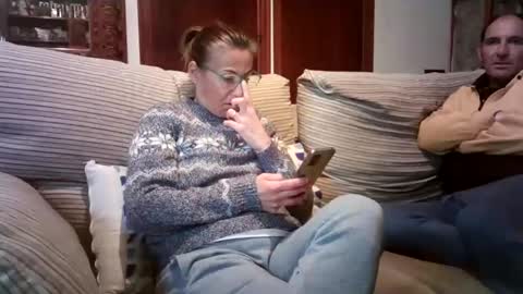 Snapshot of lolahueso chatting on February 15, 4:56 pm LOLA HUESO y ERIC online show from February 15, 4:56 pm