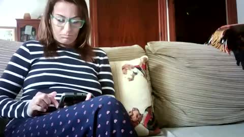 Snapshot of lolahueso chatting on February 19, 9:28 am LOLA HUESO y ERIC online show from February 19, 9:28 am