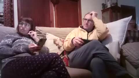 Snapshot of lolahueso chatting on March 4, 4:41 pm LOLA HUESO y ERIC online show from March 4, 4:41 pm
