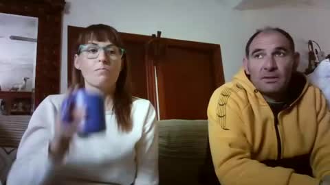 Snapshot of lolahueso chatting on March 9, 4:00 pm LOLA HUESO y ERIC online show from March 9, 4:00 pm