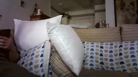 Snapshot of lolahueso chatting on March 12, 4:13 pm LOLA HUESO y ERIC online show from March 12, 4:13 pm