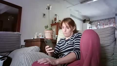 Snapshot of lolahueso chatting on September 25, 8:51 am LOLA HUESO y ERIC online show from September 25, 8:51 am