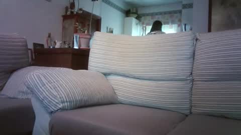 Snapshot of lolahueso chatting on December 18, 3:51 pm LOLA HUESO y ERIC online show from December 18, 3:51 pm