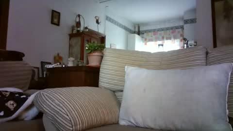 Snapshot of lolahueso chatting on February 6, 9:45 am LOLA HUESO y ERIC online show from February 6, 9:45 am