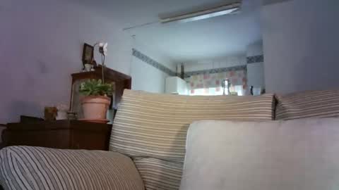 Snapshot of lolahueso chatting on February 10, 9:02 am LOLA HUESO y ERIC online show from February 10, 9:02 am