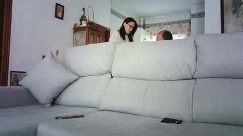 LOLA HUESO y ERIC online show from March 18, 9:45 am