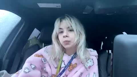 Lola Lixx online show from December 30, 4:40 pm