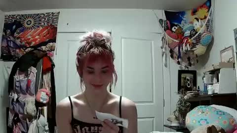 Lola Lixx online show from January 31, 10:31 am