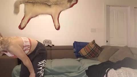 Lola Lixx online show from October 28, 4:20 pm