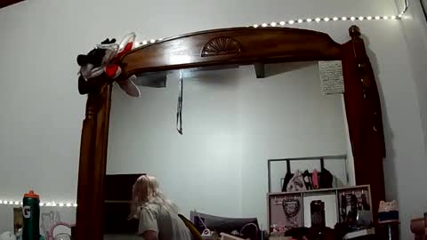 Lola Lixx online show from February 25, 3:38 am