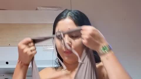 lolalola_12 online show from November 6, 12:11 am