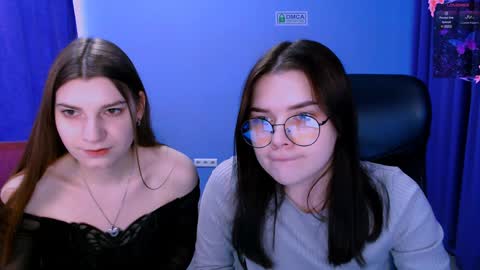 Snapshot of lolamrrr chatting on December 12, 9:30 am Lola pvt is OPEN online show from December 12, 9:30 am