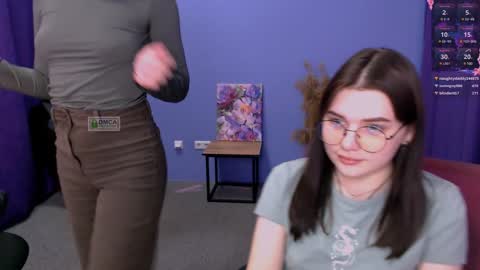 Snapshot of lolamrrr chatting on December 17, 3:49 pm Lola pvt is OPEN online show from December 17, 3:49 pm