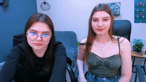 Snapshot of lolamrrr chatting on December 19, 12:45 pm Lola pvt is OPEN online show from December 19, 12:45 pm