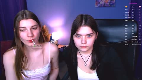 Snapshot of lolamrrr chatting on December 23, 3:44 pm Lola pvt is OPEN online show from December 23, 3:44 pm