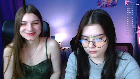 Snapshot of lolamrrr chatting on December 28, 9:31 am Lola pvt is OPEN online show from December 28, 9:31 am