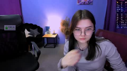 Snapshot of lolamrrr chatting on January 31, 1:02 pm Lola pvt is OPEN online show from January 31, 1:02 pm