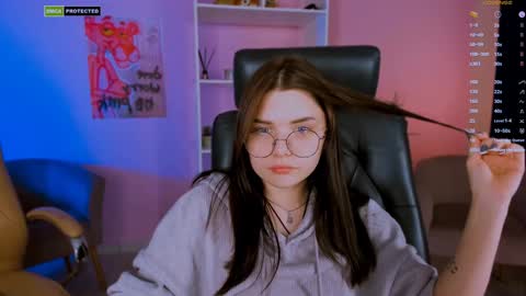 Snapshot of lolamrrr chatting on February 5, 12:38 pm Lola pvt is OPEN online show from February 5, 12:38 pm