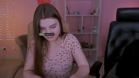 Snapshot of lolamrrr chatting on February 6, 12:48 pm Lola pvt is OPEN online show from February 6, 12:48 pm