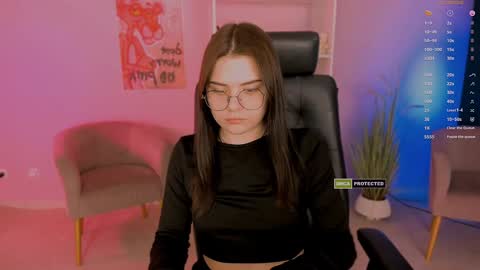 Snapshot of lolamrrr chatting on February 7, 12:39 pm Lola pvt is OPEN online show from February 7, 12:39 pm