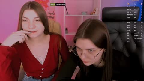 Snapshot of lolamrrr chatting on February 7, 3:41 pm Lola pvt is OPEN online show from February 7, 3:41 pm