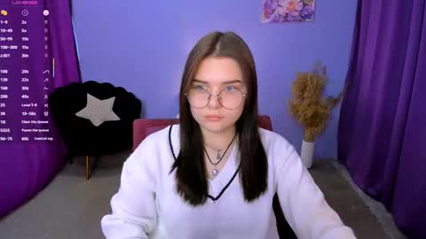 Snapshot of lolamrrr chatting on February 10, 12:50 pm Lola pvt is OPEN online show from February 10, 12:50 pm