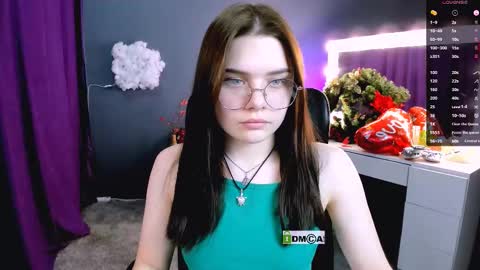 Snapshot of lolamrrr chatting on February 14, 10:07 am Lola pvt is OPEN online show from February 14, 10:07 am