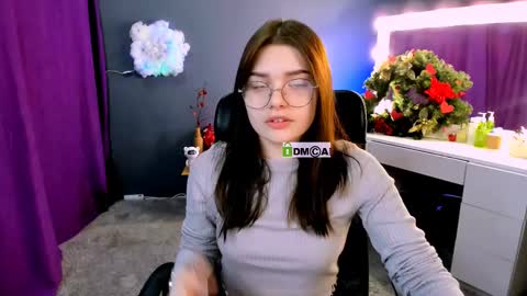 Snapshot of lolamrrr chatting on February 21, 9:34 am Lola pvt is OPEN online show from February 21, 9:34 am