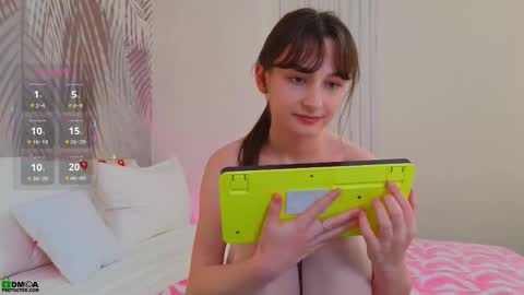 Lola online show from February 15, 7:51 am