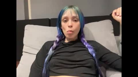 lole online show from November 11, 4:34 am