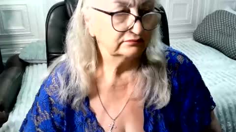 LolkaAlyss online show from July 18, 8:40 am