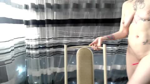 Snapshot of lollifox_1 chatting on January 19, 9:33 am Lisa online show from January 19, 9:33 am