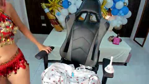 lolly18_ online show from October 19, 2:29 pm