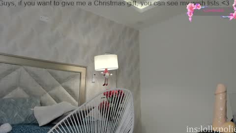 Snapshot of lolly_polie chatting on December 1, 4:29 pm Lolly and neighbor online show from December 1, 4:29 pm
