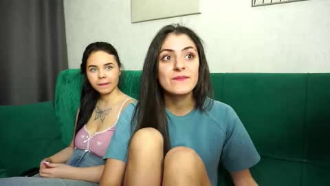 Molly and Stacy online show from October 10, 8:35 am