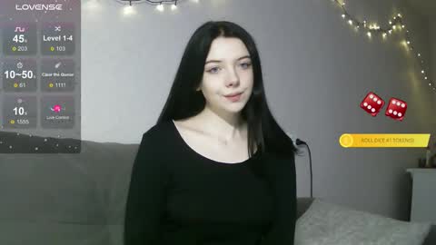 Snapshot of lollylol11 chatting on January 19, 4:22 pm Lilly online show from January 19, 4:22 pm