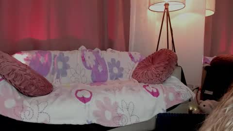 Lolly online show from December 22, 3:47 am