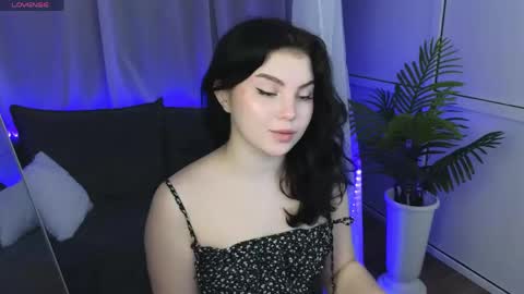 Snapshot of lollyy_pop chatting on May 6, 1:36 am lollyy_pop online show from May 6, 1:36 am