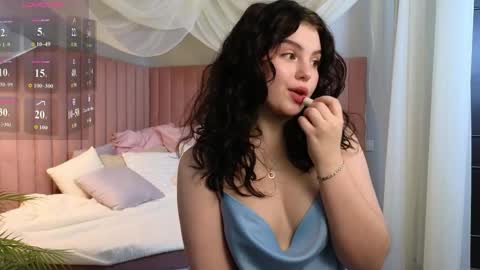 Snapshot of lollyy_pop chatting on June 3, 1:30 am lollyy_pop online show from June 3, 1:30 am