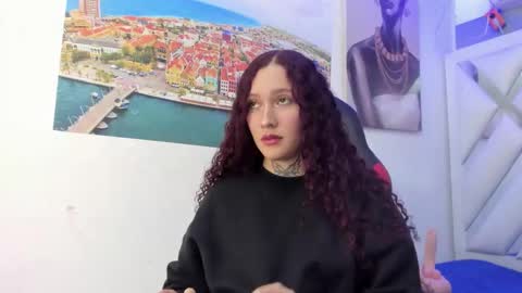 lolydolly_ online show from December 18, 3:45 am