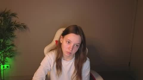 Snapshot of lolytaberry chatting on May 7, 2:17 am lolytaberry online show from May 7, 2:17 am
