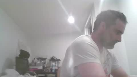 THE SEXIEST MAN ALIVE online show from April 5, 2:53 am