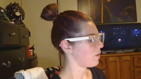 Snapshot of london_lovesss chatting on September 27, 5:01 am london lovesss online show from September 27, 5:01 am