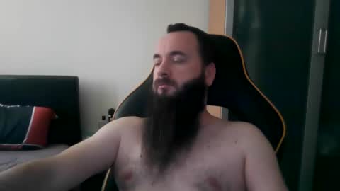 london_man1988 online show from February 21, 10:16 am