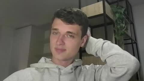 Snapshot of london_tomy chatting on October 5, 2:43 am london_tomy online show from October 5, 2:43 am