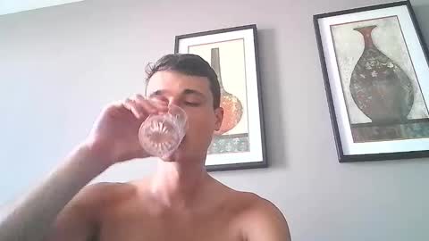 london_tomy online show from February 21, 9:38 pm